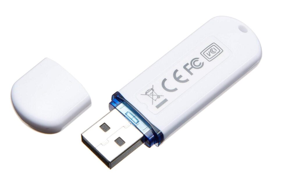 NEW EPSON ORIGINAL ELPAP09 V12H005M09 WIRELESS WIFI LAN USB ADAPTER for